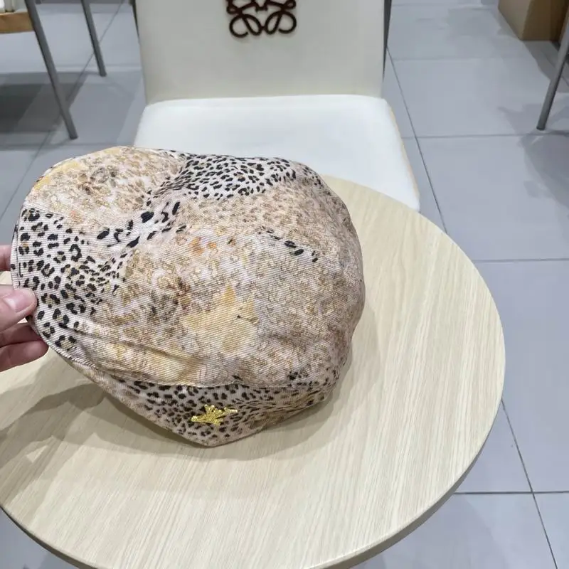 LV beret (4)
